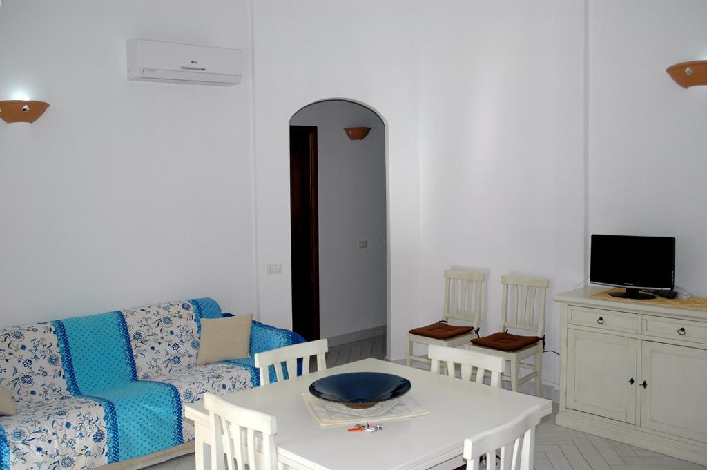 Holiday Homes Stella Marina San Teodoro  Pokój zdjęcie